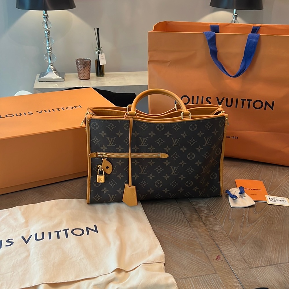 Louis Vuitton Popincourt MM Women’s Briefcase
